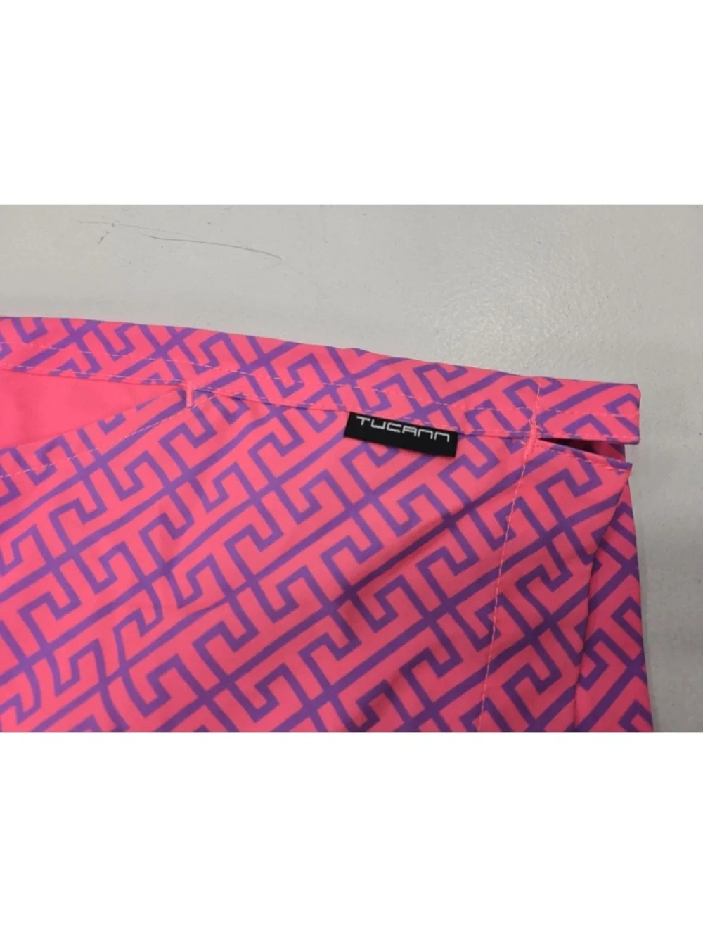 Tucann Coral Pink Swim Trunks Liner Geometric Pockets 3” Size Small Mens